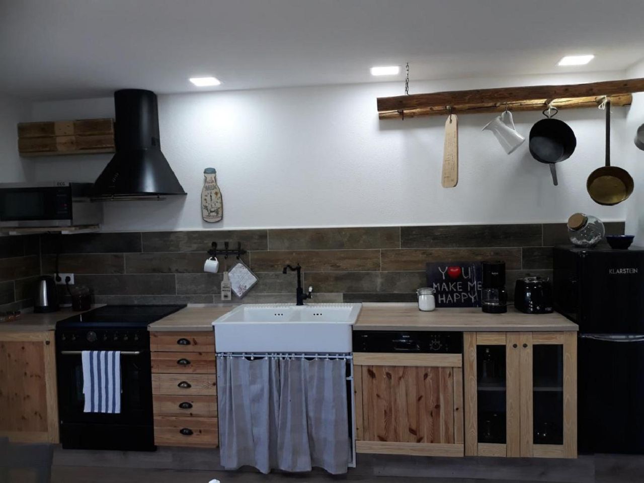 Vollausgestattete Küchen